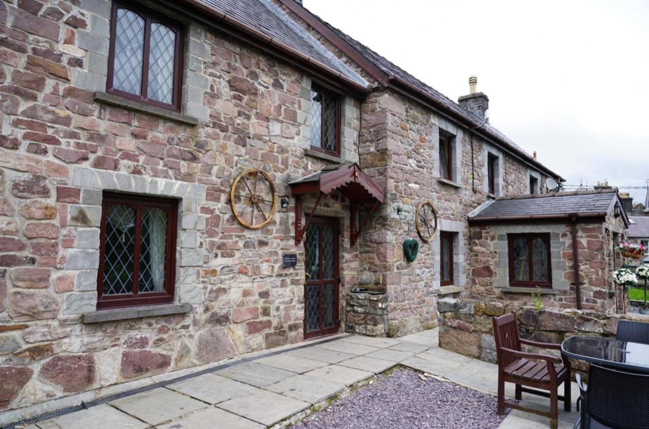 Pentre Riding Stables Hotel Abercraf Exterior foto