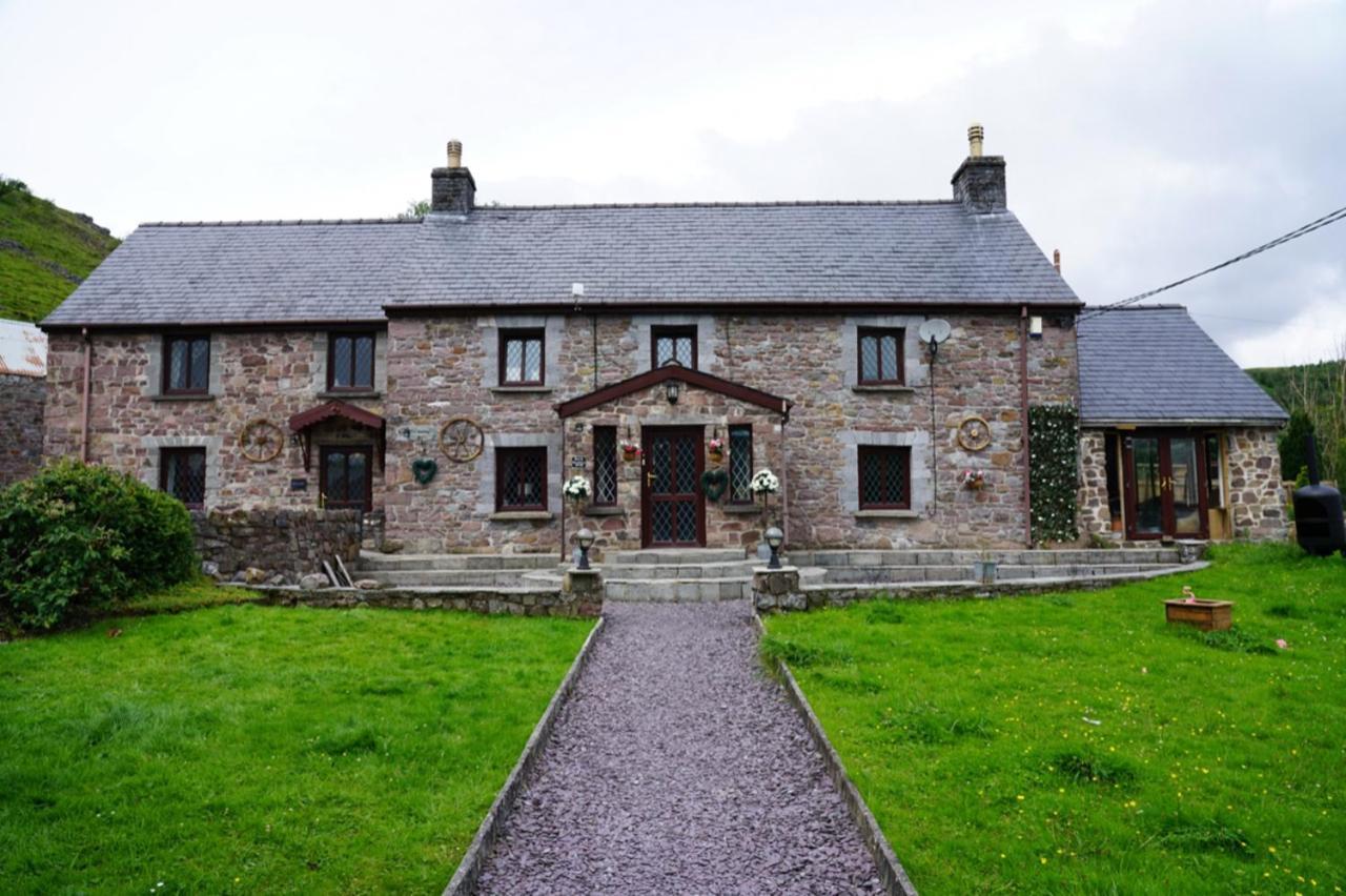 Pentre Riding Stables Hotel Abercraf Exterior foto