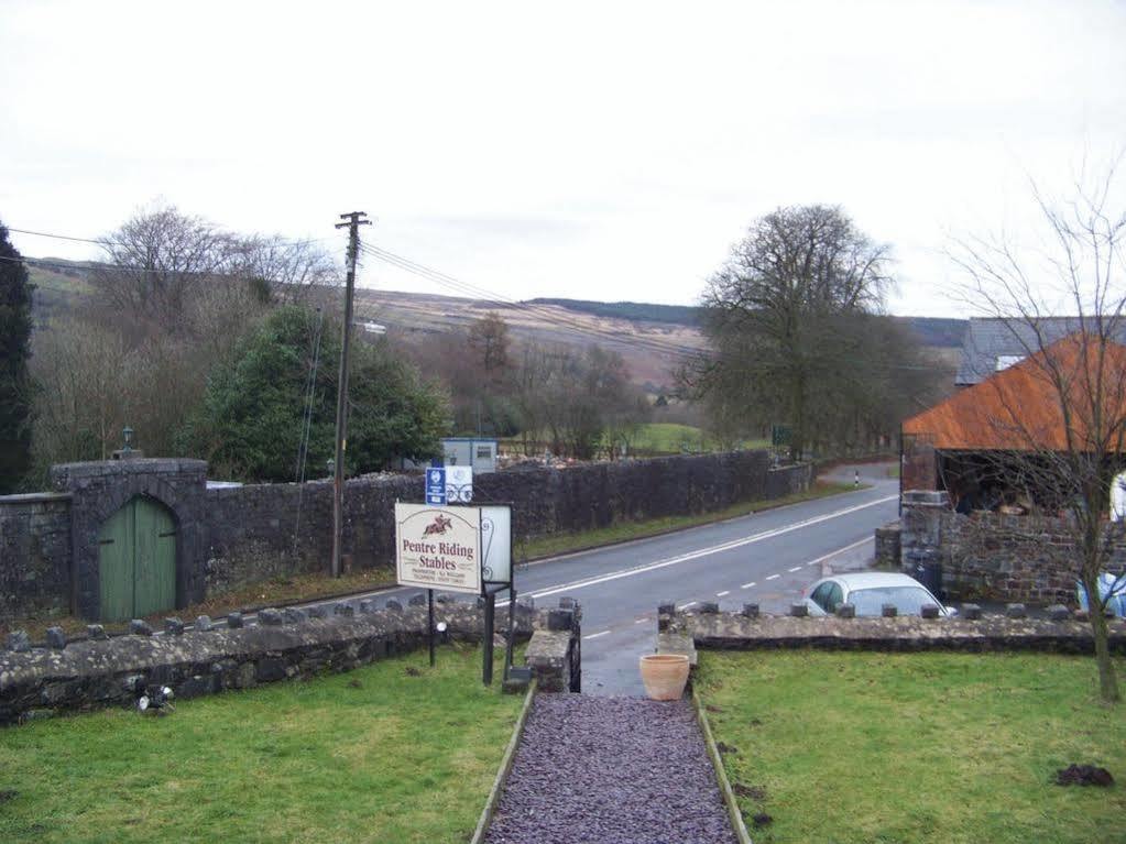 Pentre Riding Stables Hotel Abercraf Exterior foto